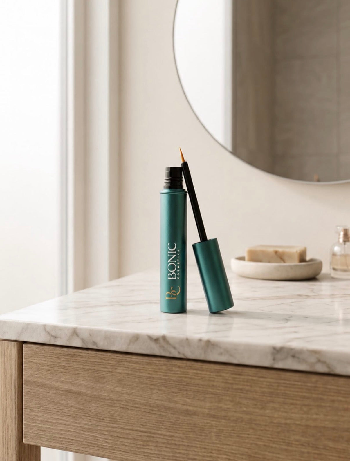 EYELASH SERUM